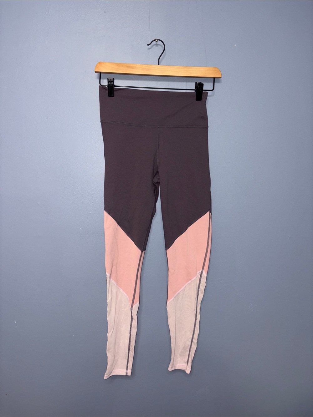 Fabletics • Gray Mesh Leggings